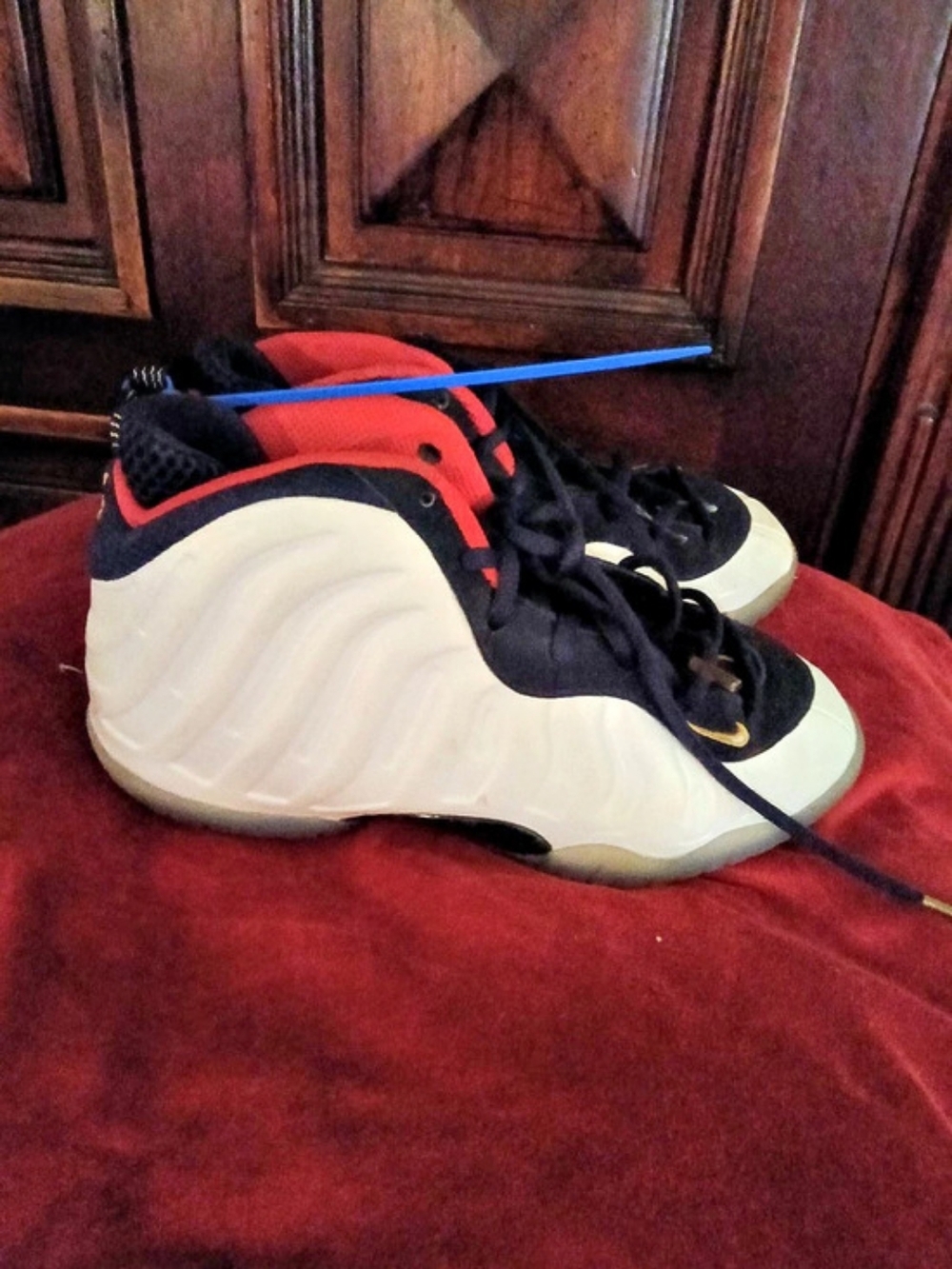 Nike Foamposite One PRM Olympic Red White  Blue Sneakers  Boys  Size 2.5y. 2.5